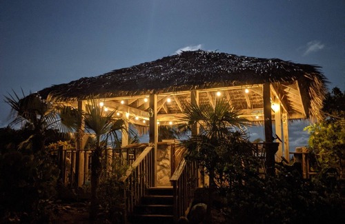 Pigeon Cay House | Cat's Cove, Pigeon Cay - 2 Acres w/Private Beach