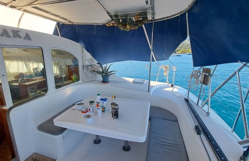Pa'ofa'i Boat Rental | Catamaran Tout Confort
