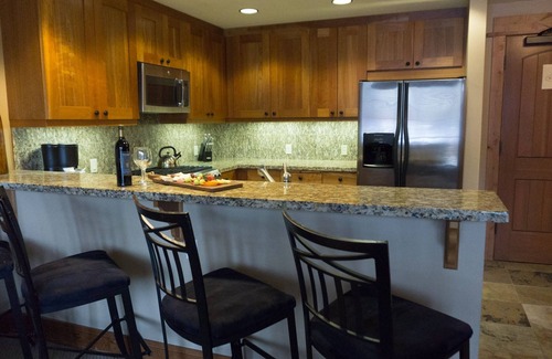 Truckee Condo | Catamount 207C