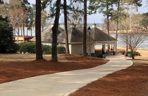 Lake Oconee Condo | Catch a Good Time