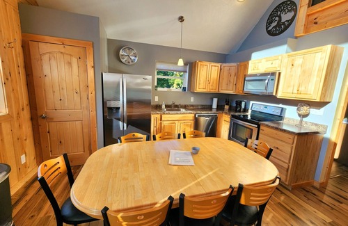 Shingleton House | Catchin Crickets near Pictured Rocks and ATV Trails!