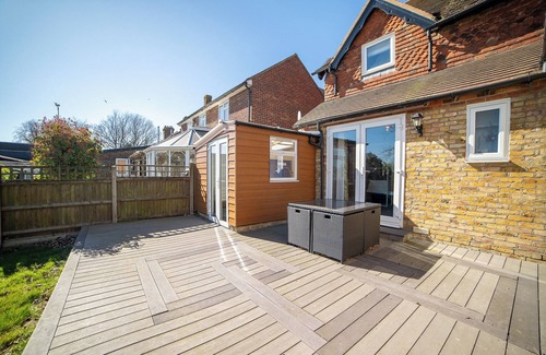 Worth Cottage | Caters for up to 8 guests in Worth village situated between Sandwich & Deal Kent