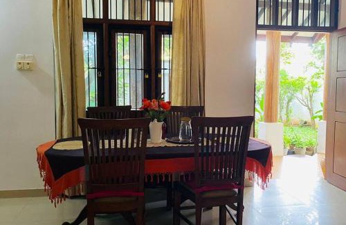 Kanuwana House | Catherine Villa in Ja Ela near Colombo Airport Expressway Exit