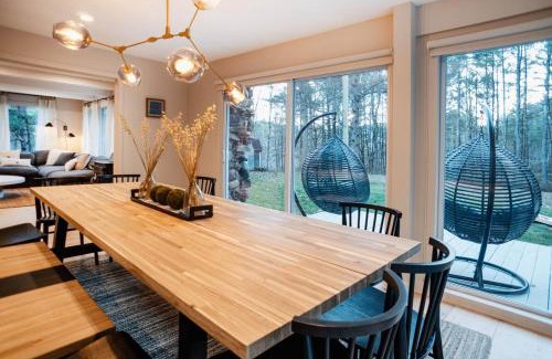 Prattsville Villa | Catskill MNTN Escape 5 BR 3 bath Villa Hot Tub Fire Pit Best Group Stay