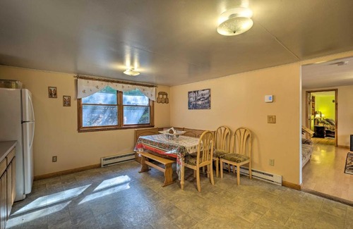 East Durham House | Catskill Mtn Home with Deck about 1 Miles to Zoom Flume!