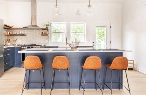 Catskill Apartment | Catskill Penthouse center of town