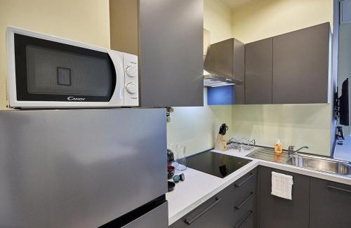 Lecco Apartment | Cattaneo 65 3 bedrooms 5 minutes from lake and station w parking
