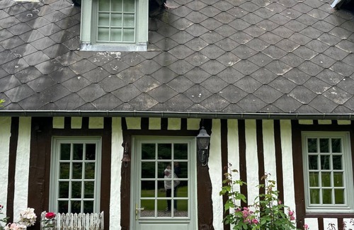 Crasville-la-Rocquefort House | Causette Normandie 15 min from Veule-Les-Roses and the beaches. Kids Friendly