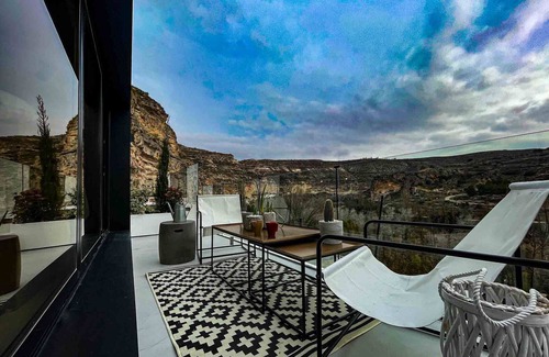 Jorquera Apartment | Cave Suite KAHF (Lomas de Ruvira cave hotel)