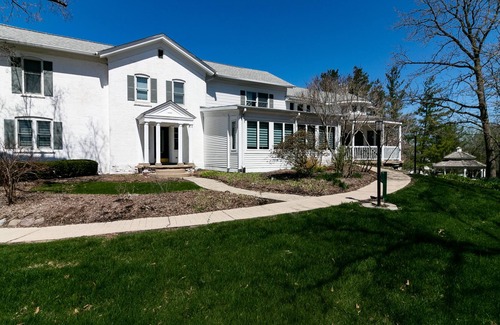 Valparaiso Apartment | Cawdor Suite in Aberdeen