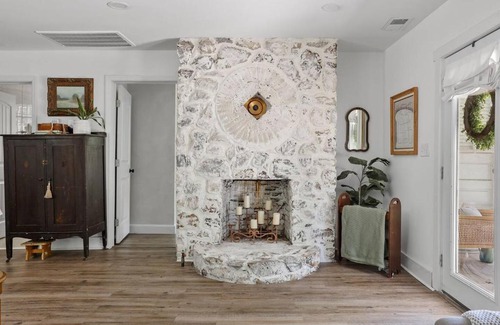 Cayce House | Cayce Cottage w Private Pool