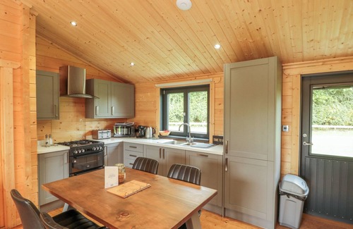 Driffield Cottage | CAYTHORPE LODGE, pet friendly, country holiday cottage in Nafferton