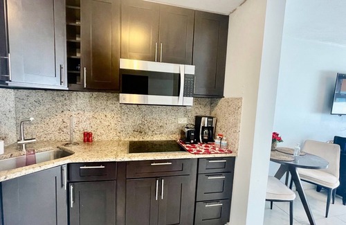 Isla Verde Apartment | CB7- Beachfront Condo Studio
