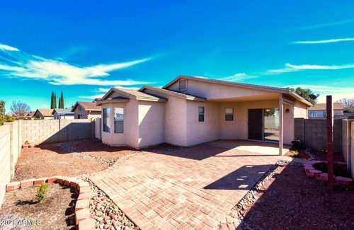 Sierra Vista House | CC’s Charming home