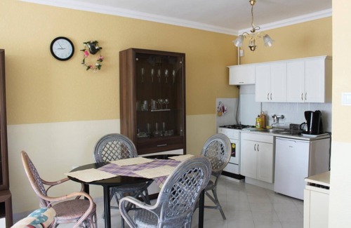 Zalakaros Apartment | Cedar Apartment 1 - One Bedroom Apartment, Sleeps 4
