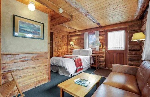 Stevenson Cabin | Cedar Cabin at Wilder and. Pine Riverside Cabins