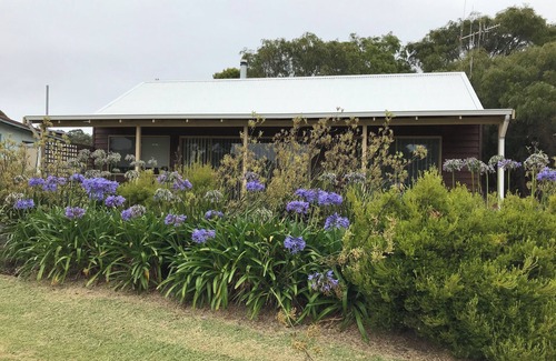 Ocean Beach Cottage | Cedar Cottage inlet frontage - midway between Denmark townsite and Ocean Beach