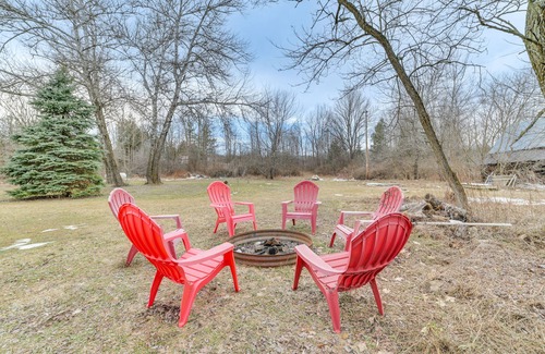 East Jordan House | 'Cedar Creek Guesthouse' 3 Mi to Lake Charlevoix