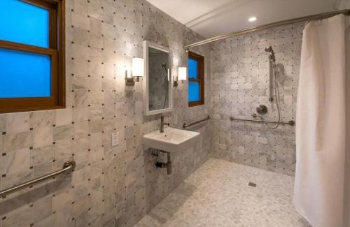 Homewood House | Cedar Crest - Sparrow Cottage 1