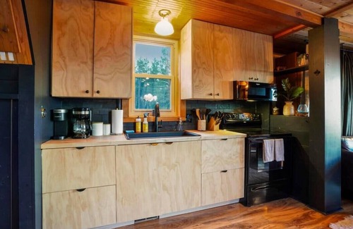 Evergreen Ski Chalet | Cedar Mountain Lodge W/Hot Tub, Views And Wildlife