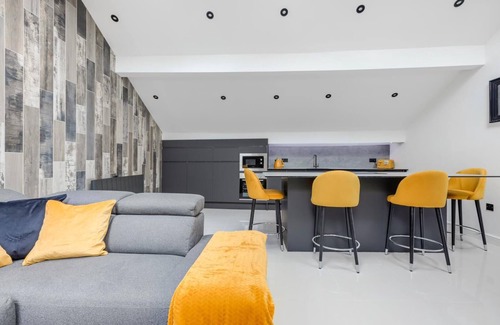 Blackpool Town Center Apartment | Cedar Square Suite Sasco Apartments