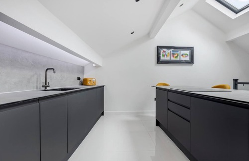 Blackpool Town Center Apartment | Cedar Square Suite Sasco Apartments
