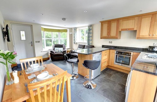 Ruthin House | Cedar Tree Cottage - One Bedroom House, Sleeps 2