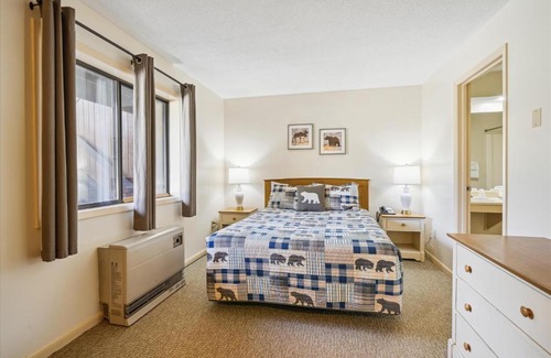 West Bridgewater Apartment | Cedarbrook Two Queen Bed Standard Hotel Room with outdoor heated pool 102
