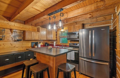 Birdseye Cabin | Cedars Edge cabin at Patoka Lake w/park pass