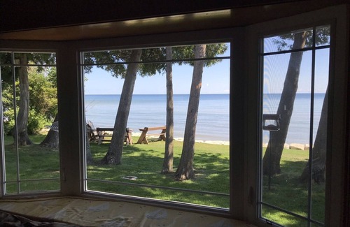Jacksonport Cottage | 🌲CEDARSHORES-PRIME Sept.-Oct. FALL Color Dates Open-Book Now!