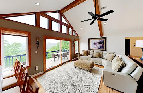 Asheville House | Cedarwood Getaway