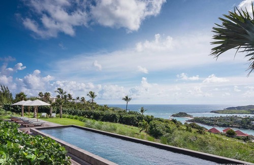Marigot Villa | Celadon in Montjean by Personal Villas - Luxurious and Elegant Villa