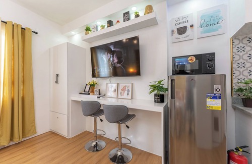 Lahug Apartment | Celestia by J&J (JY square | Near IT Park)