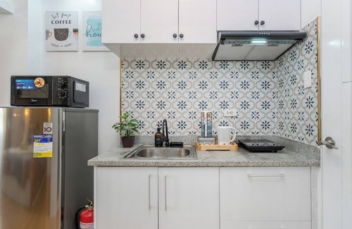 Lahug Apartment | Celestia by J&J (JY square | Near IT Park)