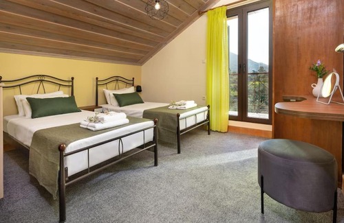 Kokkinon Khorion Apartment | Celestia House