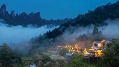 Wulingyuan House | Celestial Valley