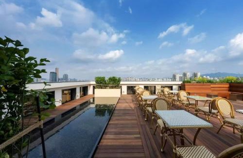 Singil-dong Hotel | Celib Yeoui
