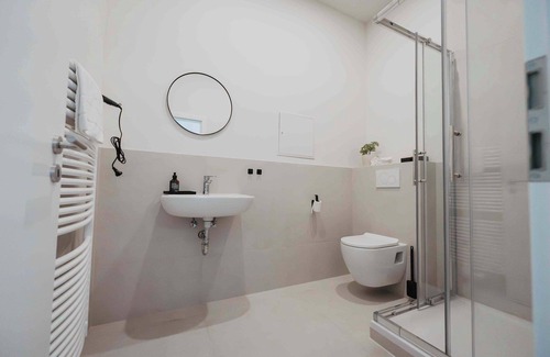 Celle Apartment | Celle Apartment - Stylish 2-Bedroom Retreat with Designer Furnishings!
