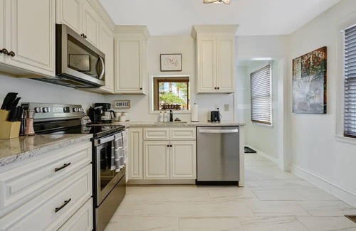 Apex House | Center Street Retreat - One Block from Downtown Apex