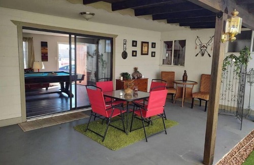 Las Vegas Apartment | Central 1 Bedroom Guesthouse w/Private Bath Ideal for Extended Stays