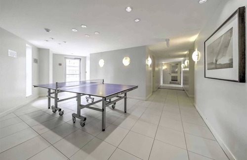 Agincourt Condo | Central 1BR + Den - 15 Mins to Downtown!