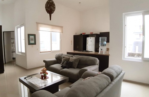 Centro Condo | Central 2BR, Sleeps 6, Rooftop Pool, Central 2 Bedroom, Garage, 5 Beds