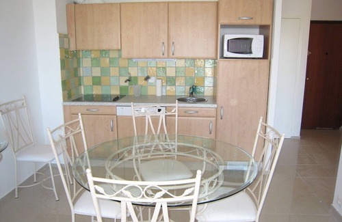 Cavaliere Apartment | Central 2BR with Balcony & A/C - 3rd Floor - Cavalaire-sur-Mer