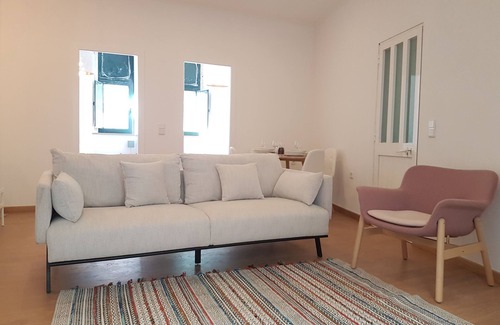 Sintra Apartment | Central and Modern Apartment in a Restored Chalet