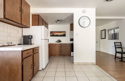 Phoenix Apartment | Central Apartment w/full washer and dryer