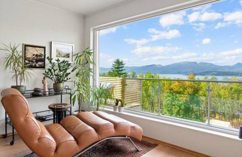 Tromso Apartment | Central Arctic Panoramic Views