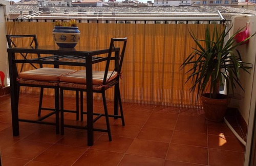 San Pablo Apartment | Central, Attic with garage