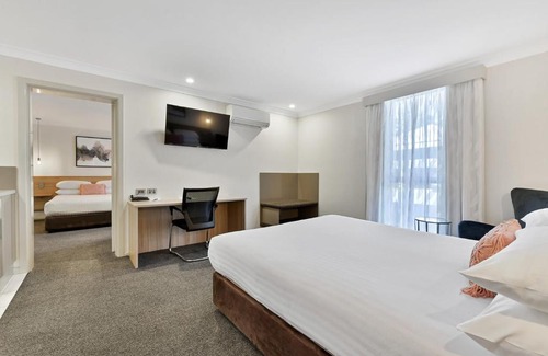 Orange Hotel | Central Caleula Motor Lodge