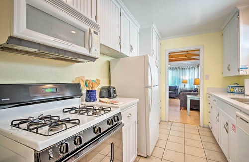 Avalon House | Central Catalina Cottage: Walk to Ferry & Eateries