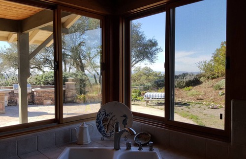 Callender House | Central Coast living at its best!!